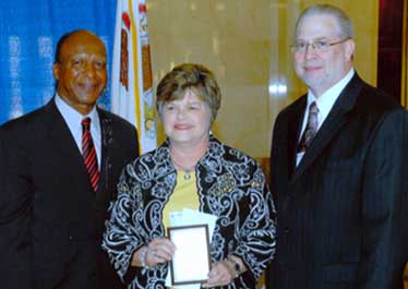 Reta Strecker receives Illinois Spotlight Award